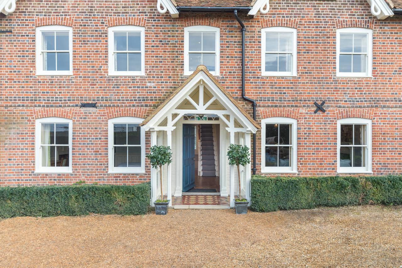 Lawn House Hotel Hatfield  Exterior photo